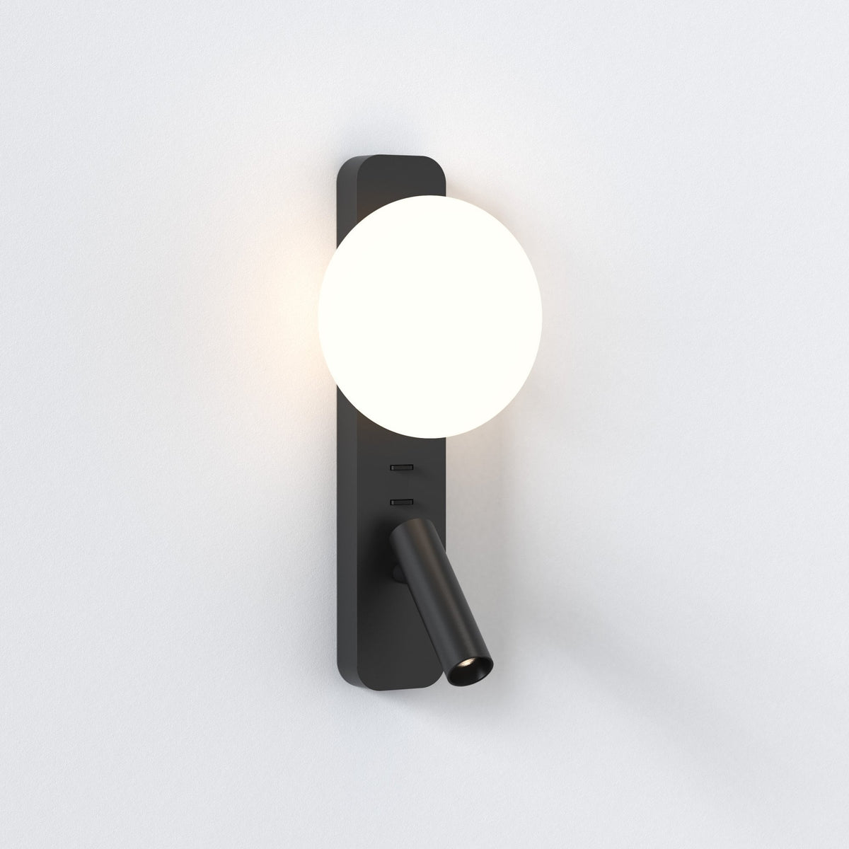 Zeppo Wall Reader Light in Matt Black