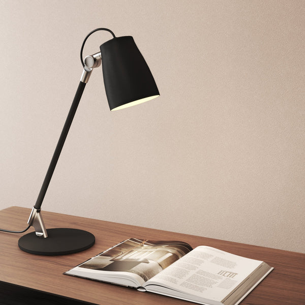 Atelier Desk Lamp in Matt Black