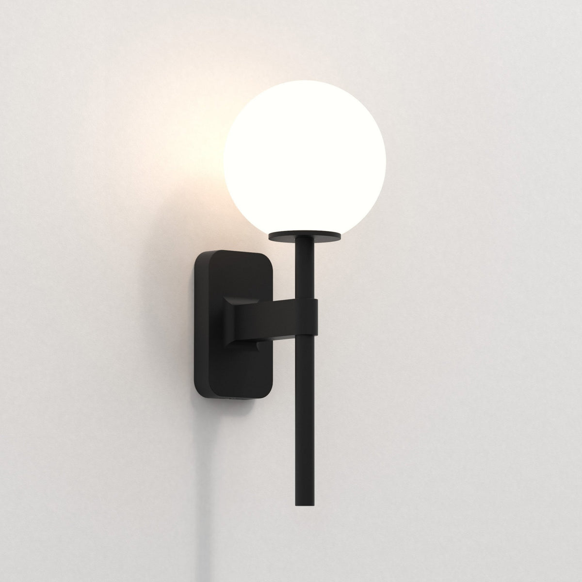Tacoma IP44 Single Wall Light in Matt Black