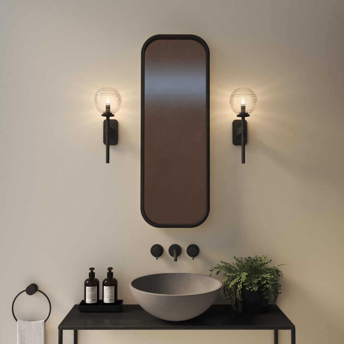 Tacoma IP44 Single Wall Light in Matt Black