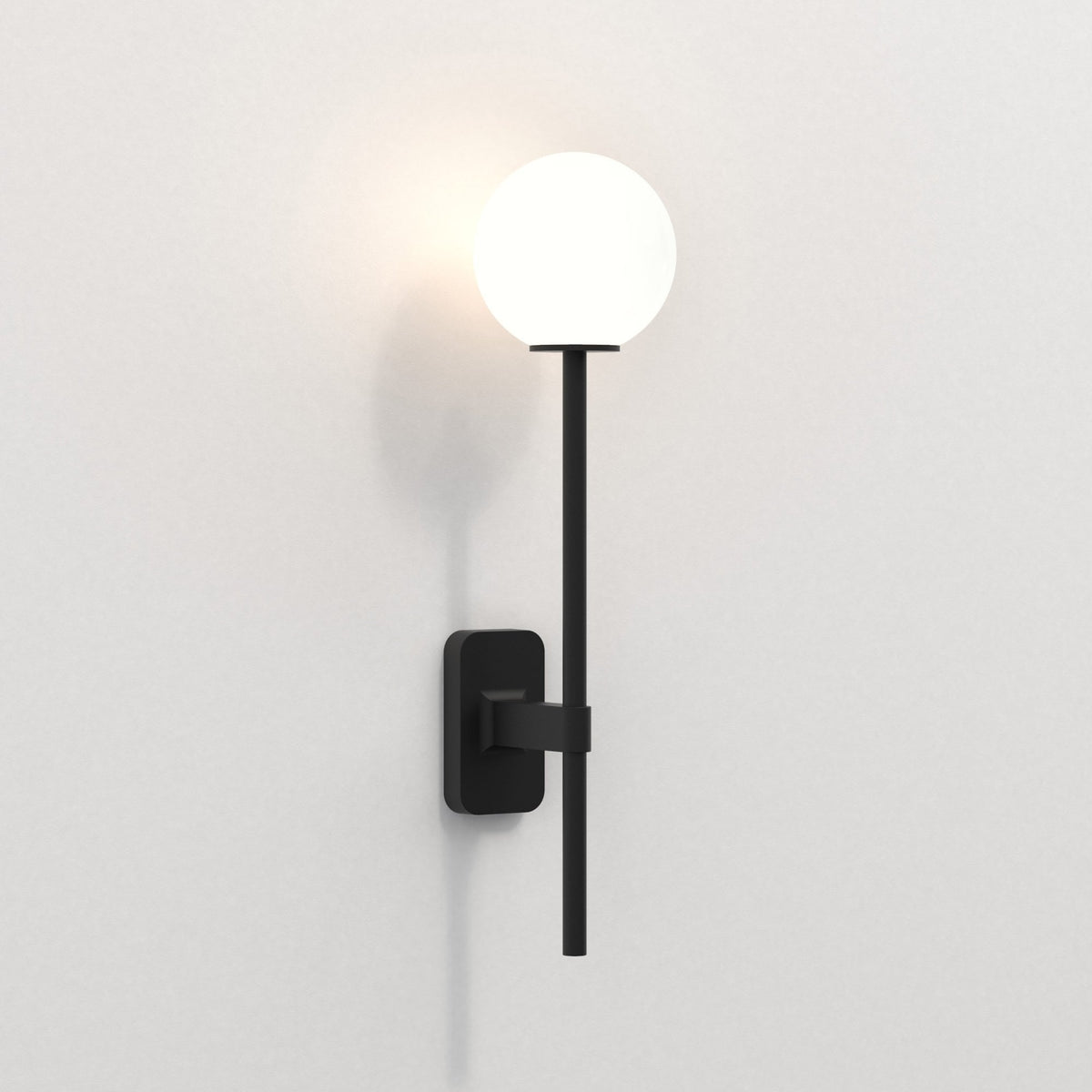 Tacoma IP44 Single Grande Wall Light in Matt Black
