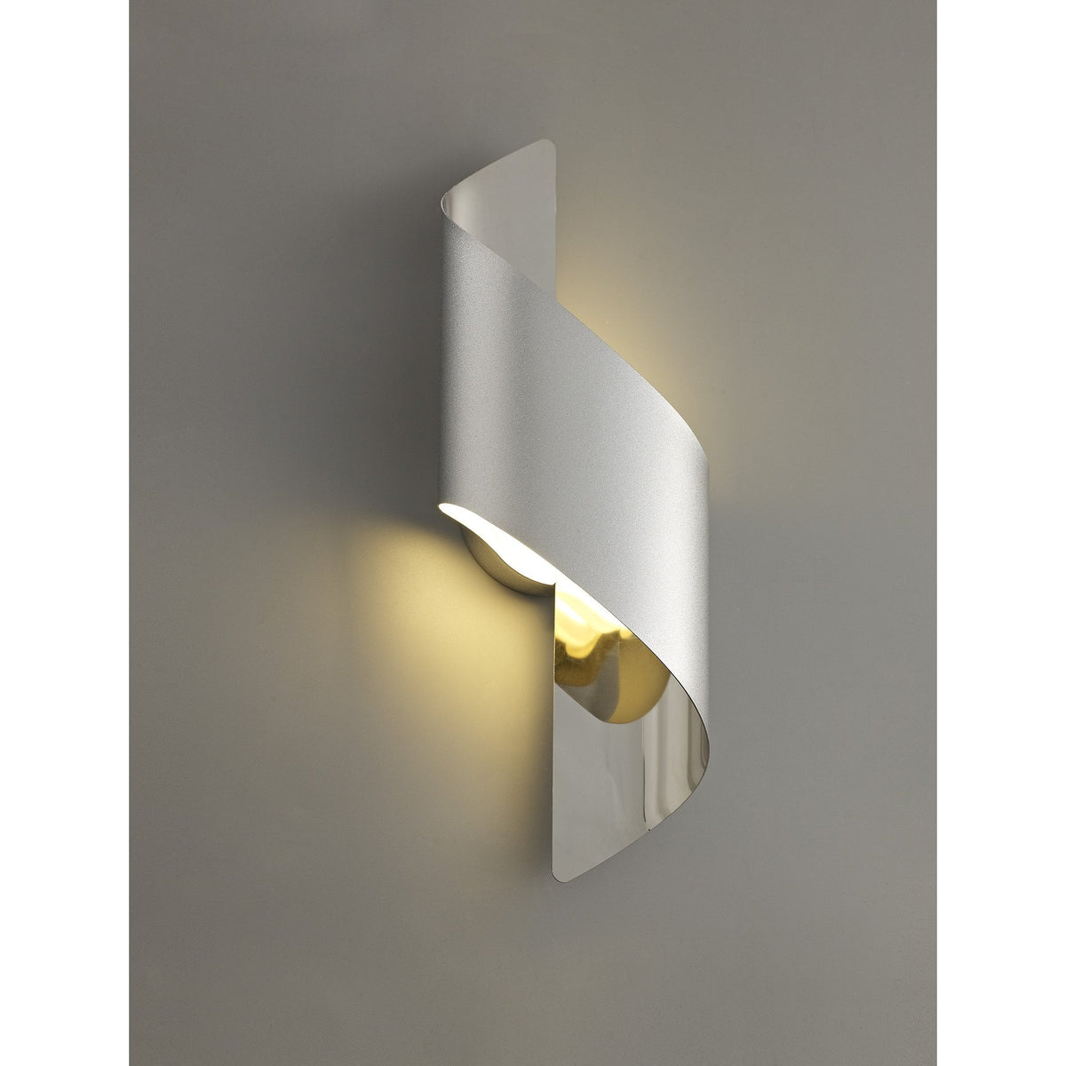 Fincham Small 8w LED Wall Light in Silver & Polished Chrome