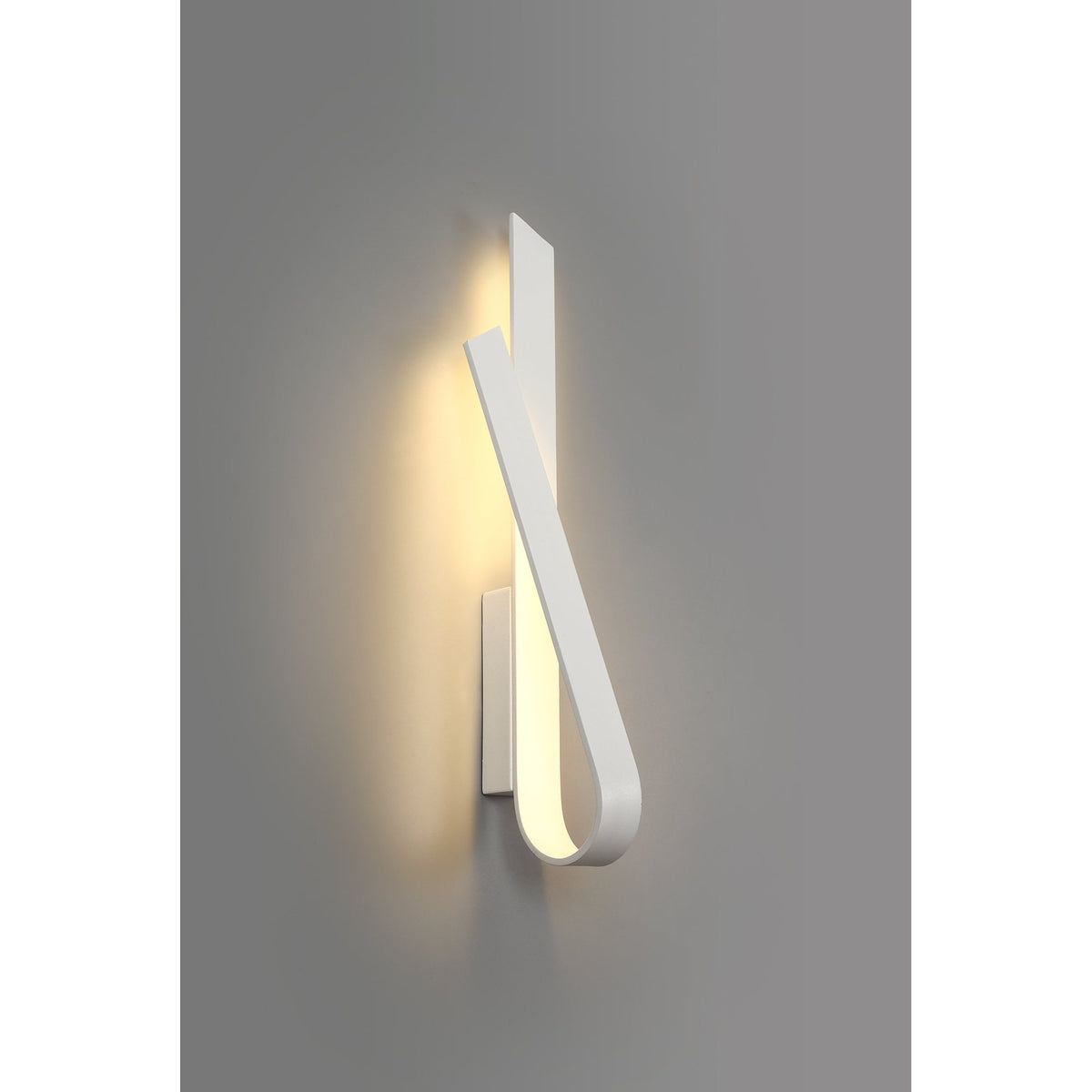 Manston 12W LED Wall Light in Sand White