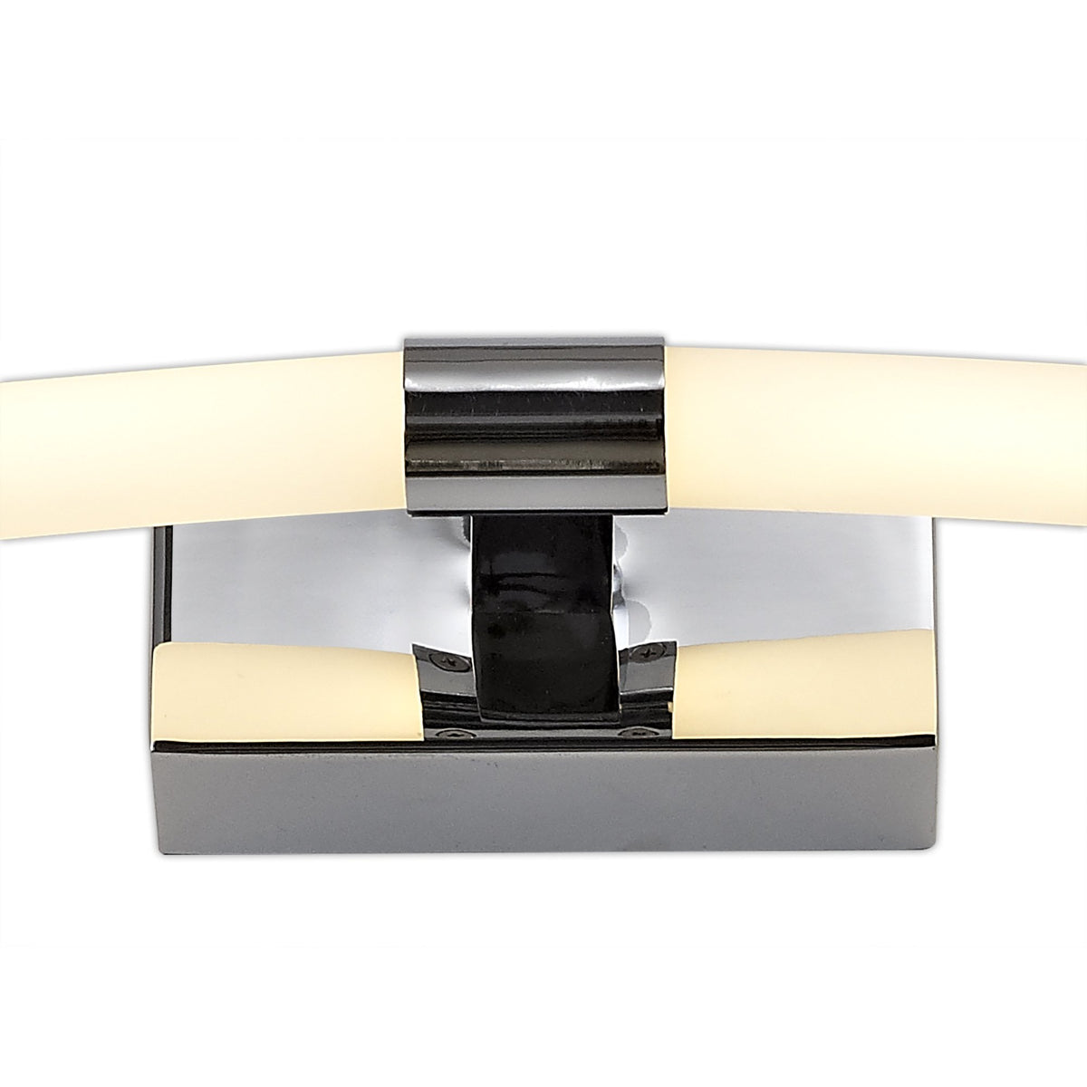 Ashcombe Small Polished Chrome IP44 LED Wall Light 3000K 560lm 8w