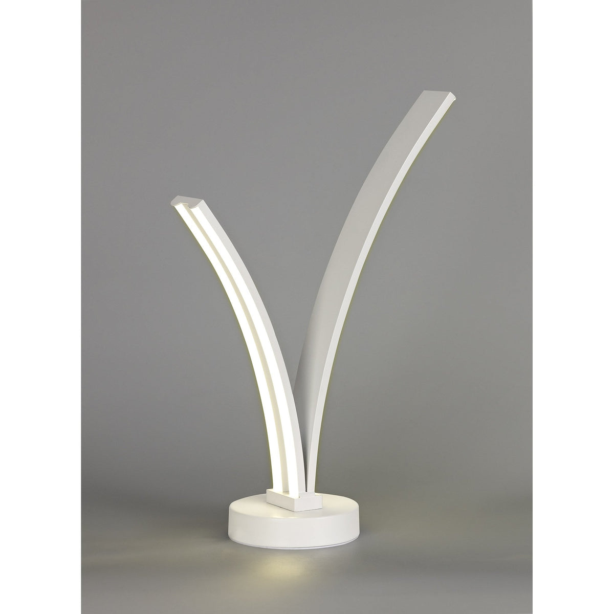 Revelstoke 2 Light Table Lamp in White