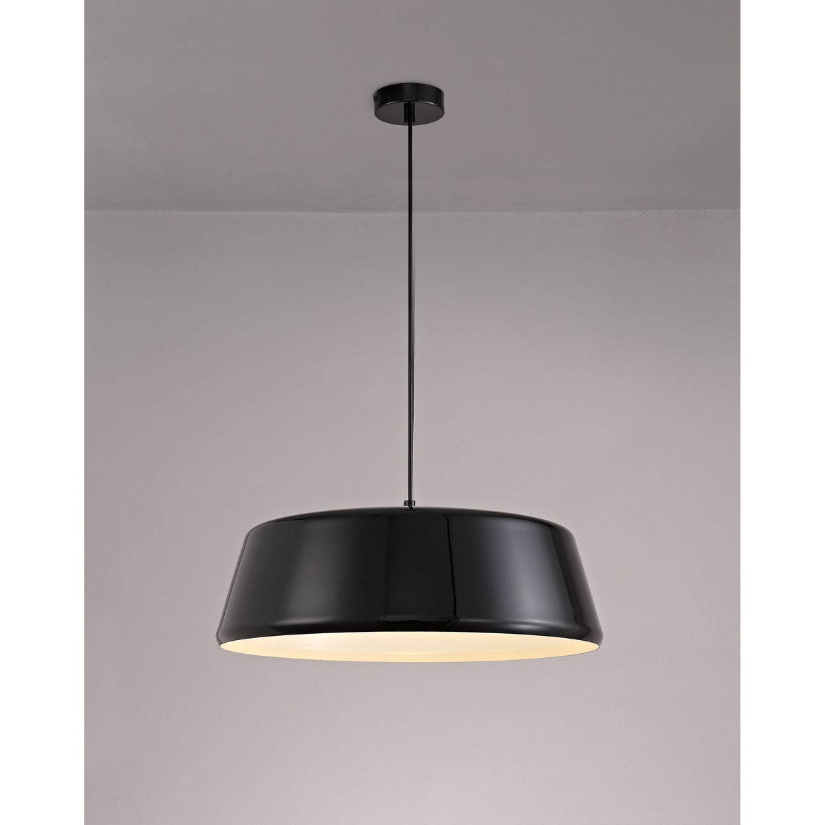 Kingsbridge Large E27 Gloss Black and Gloss White Pendant