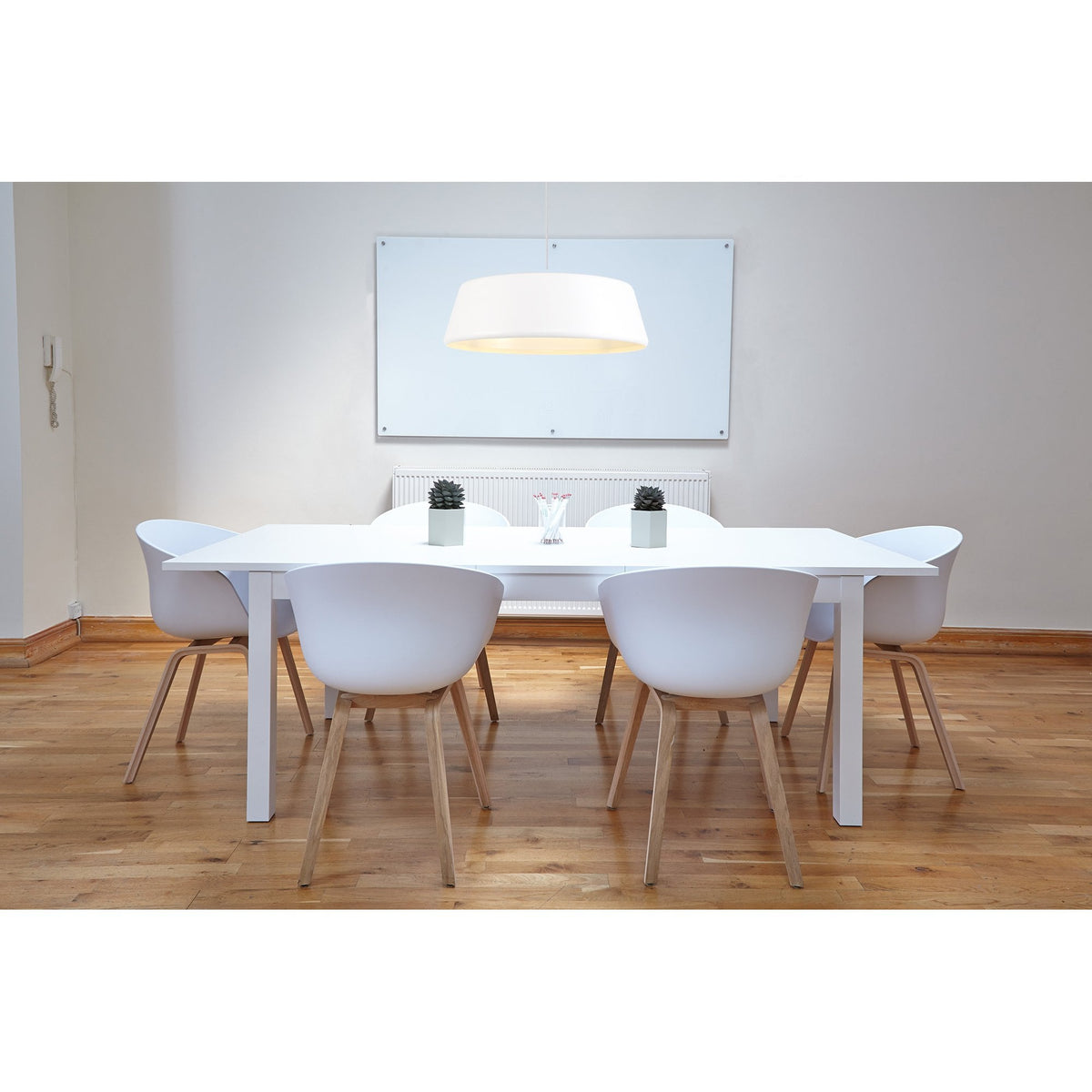 Kingsbridge Large E27 Gloss White Pendant