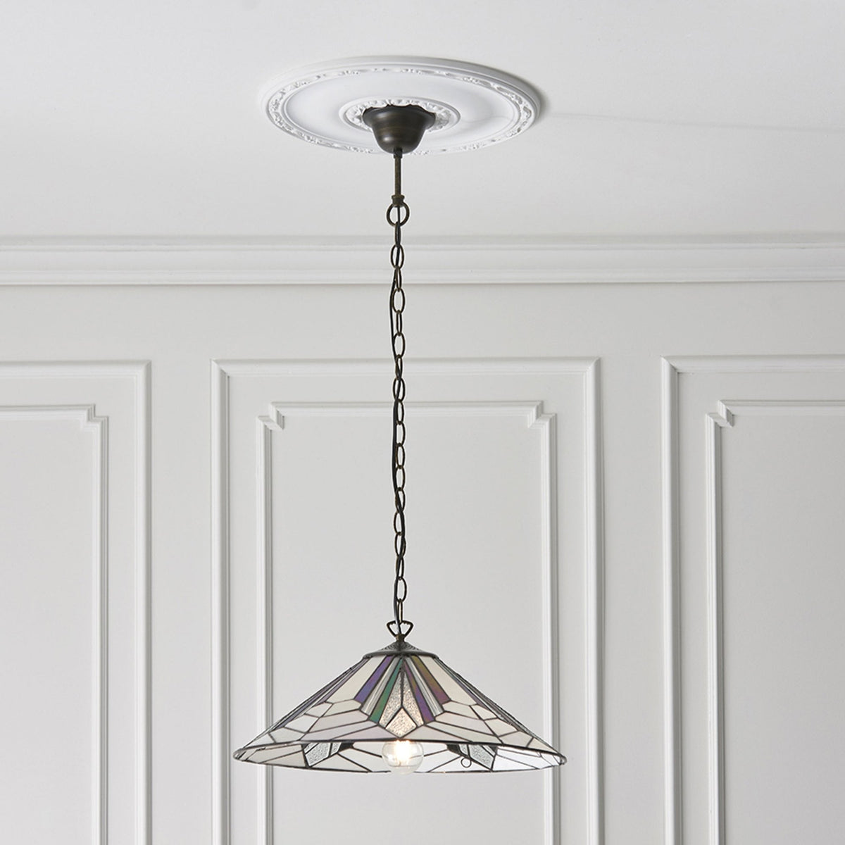 Astoria Large 1 Light Tiffany Pendant Light