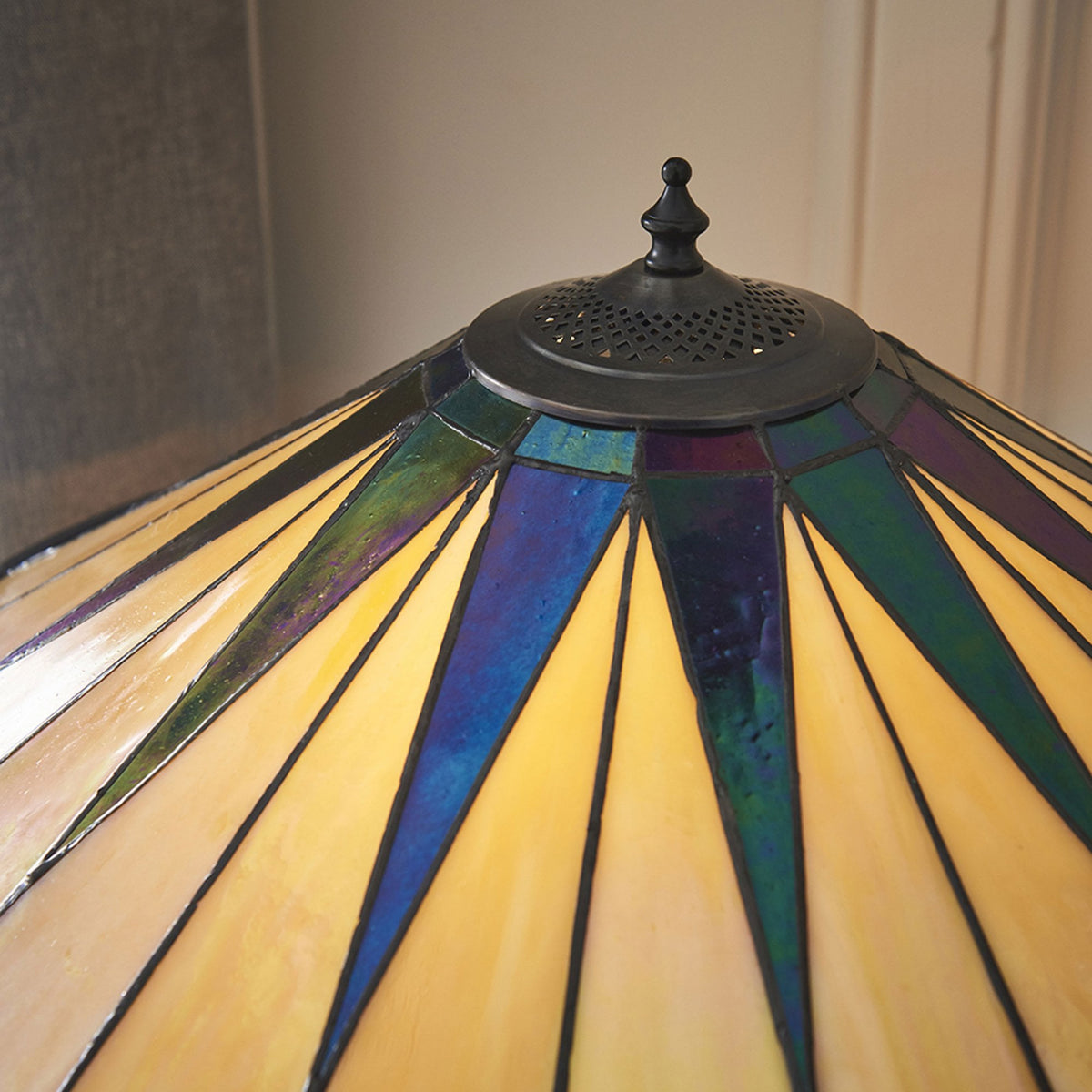 Dark Star Tiffany Glass Large Table Lamp