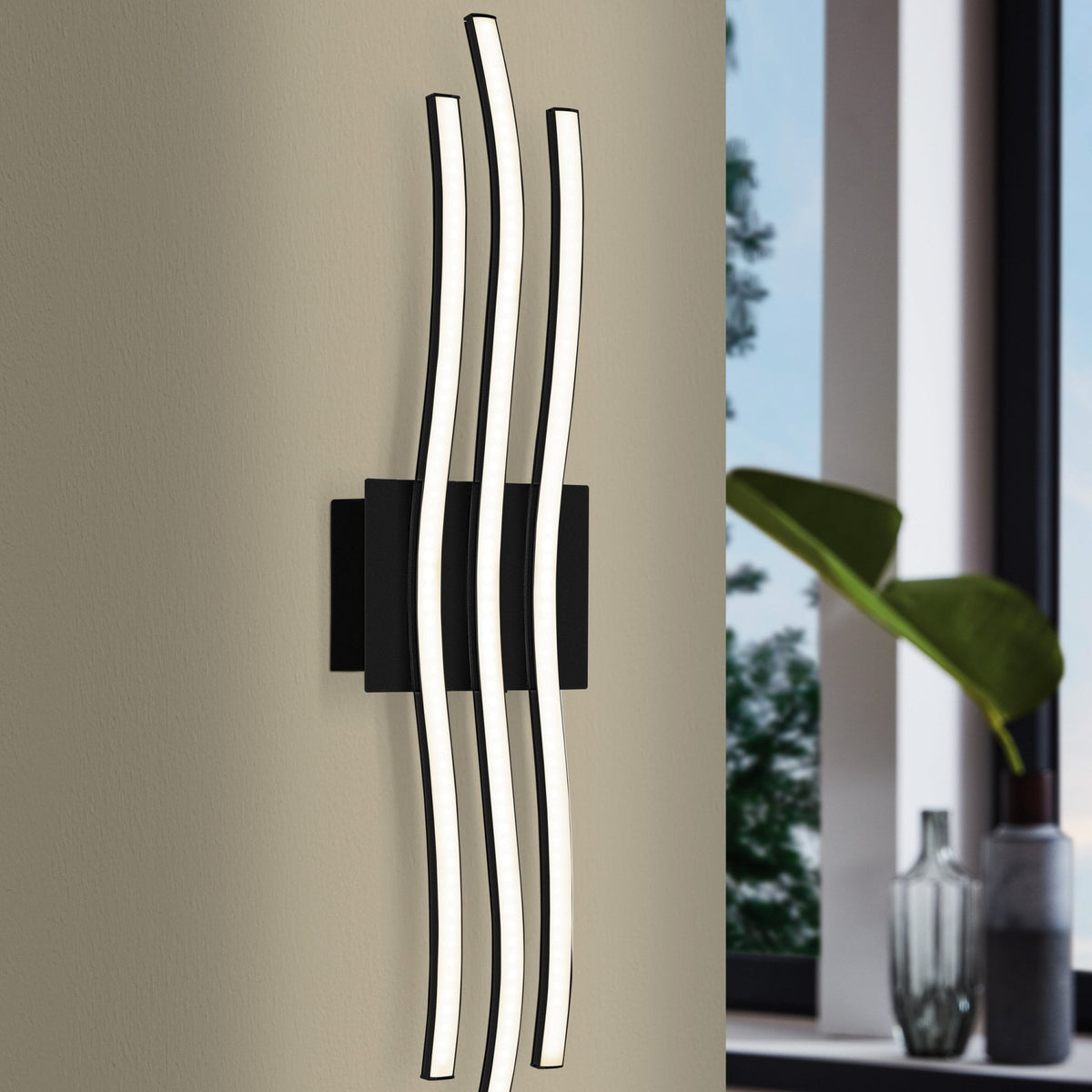 Roncade Three Arm Curved Design LED Light in Black