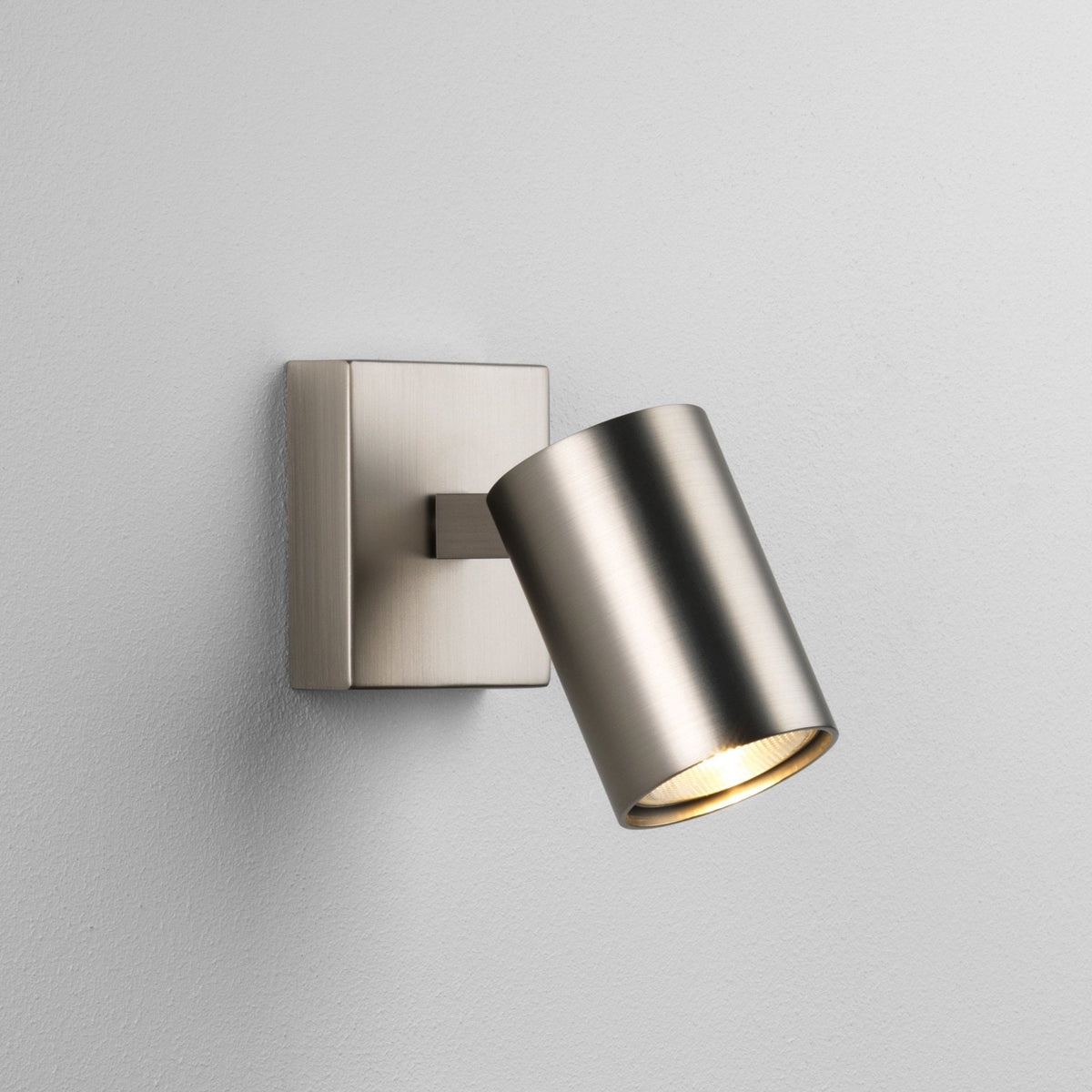 Ascoli Single Spotlight in Matt Nickel