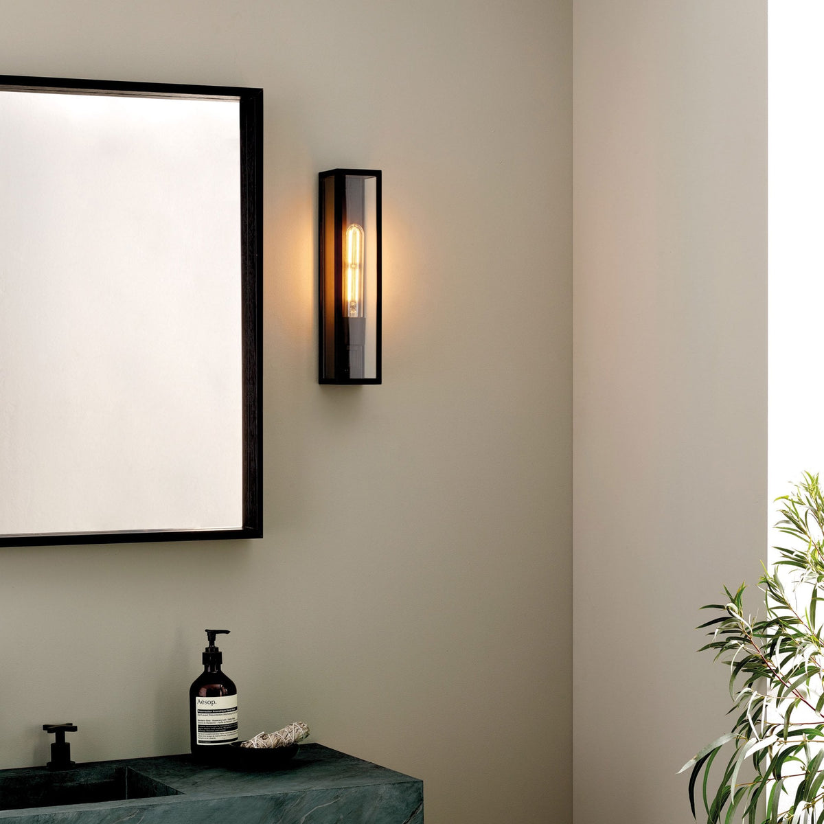 Harvard Exterior IP44 Wall Light in Matt Black