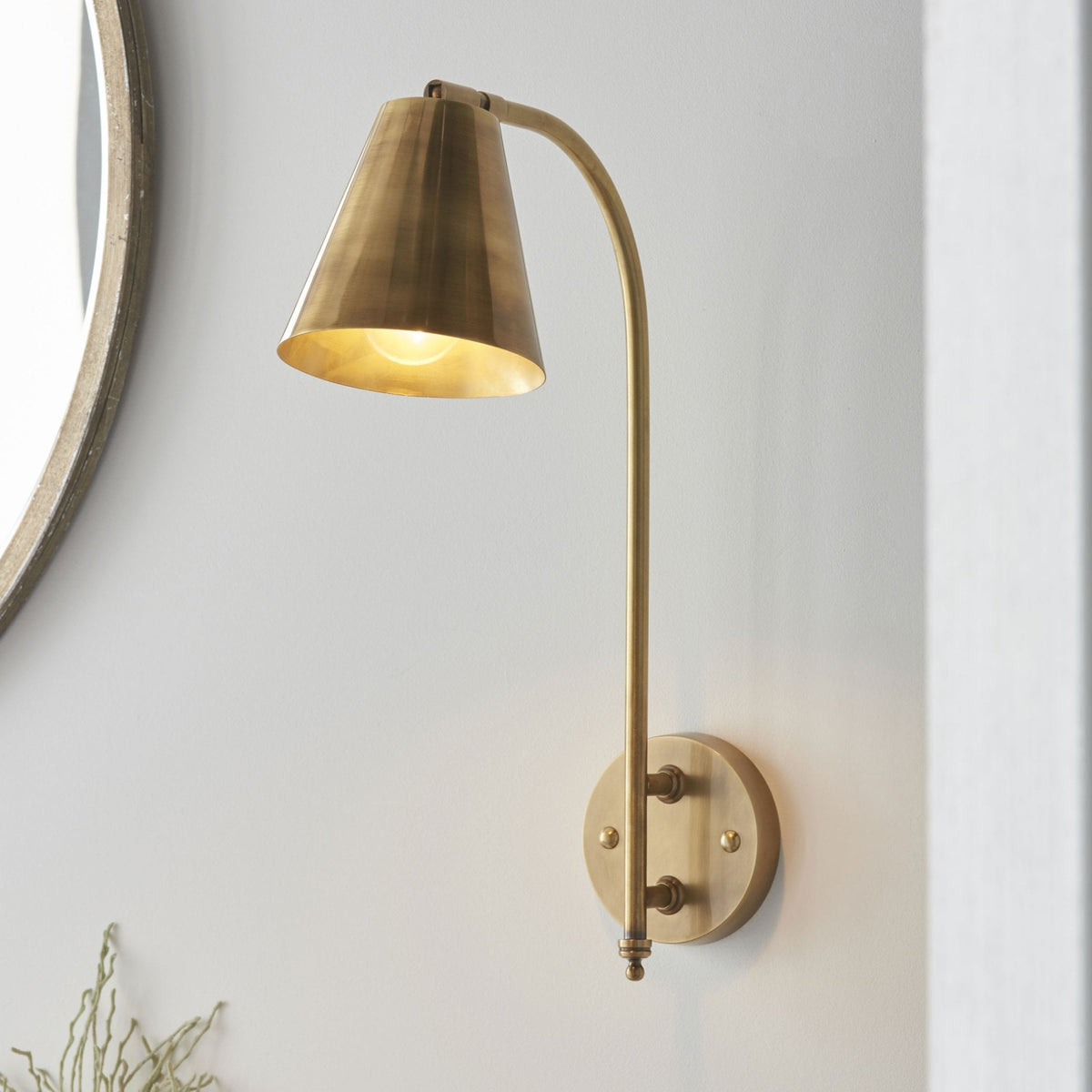 Radha Antique Solid Brass Wall Light