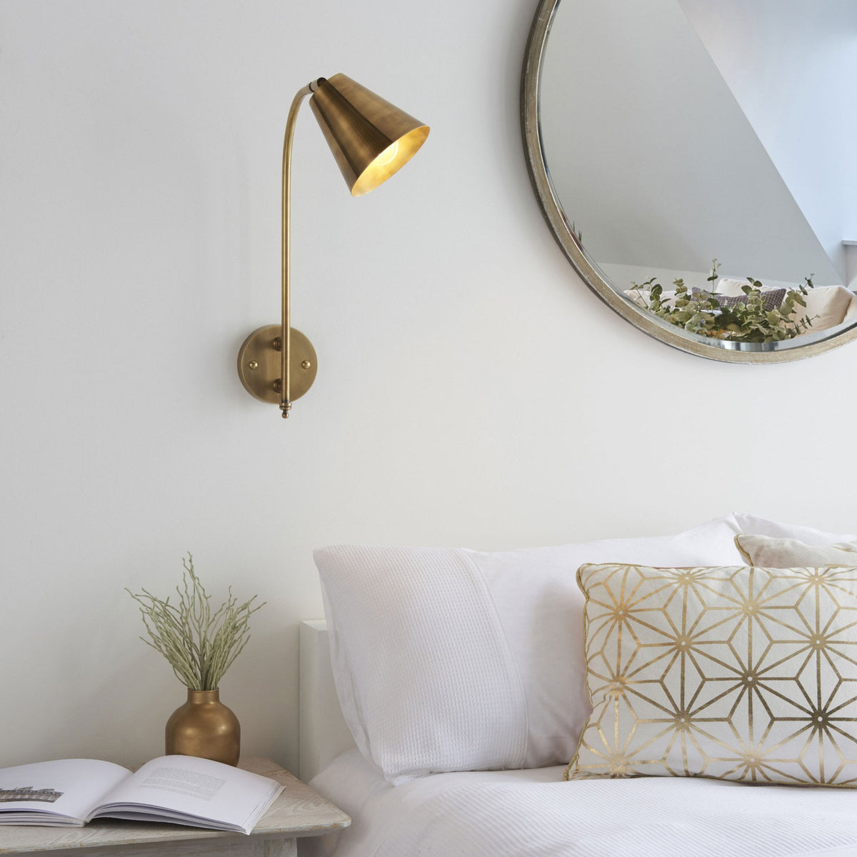 Radha Antique Solid Brass Wall Light