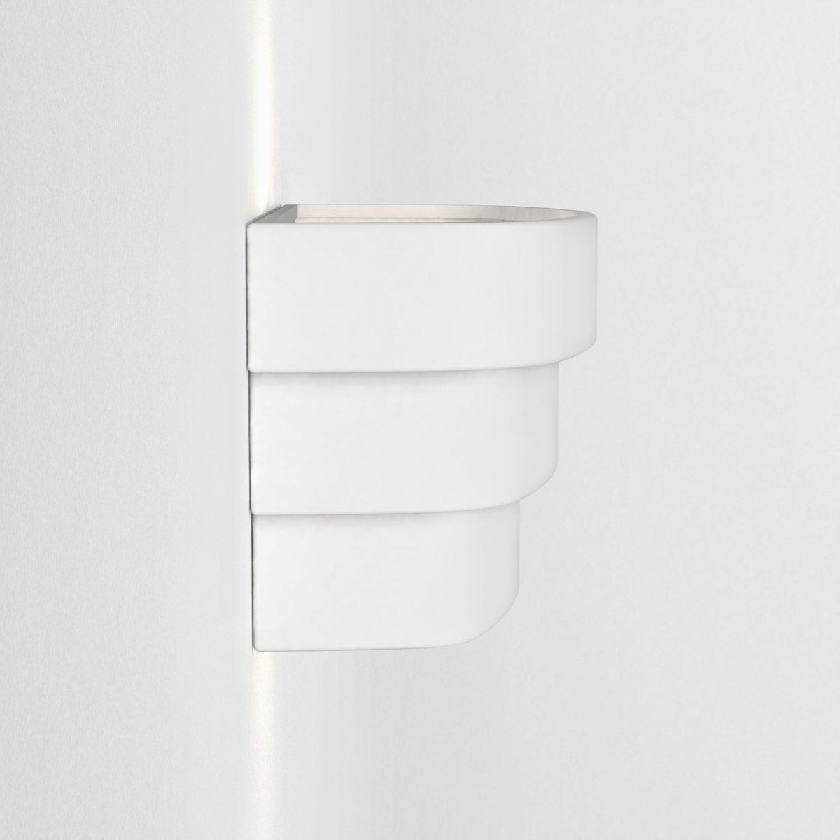 Amas 320 White Ceramic Wall Light