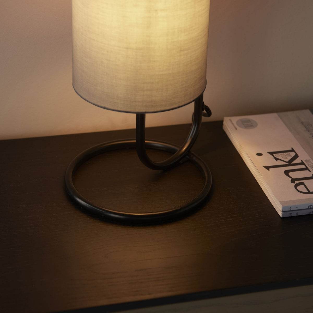 Klip Table Lamp in Matt Black with Grey Fabric Shade