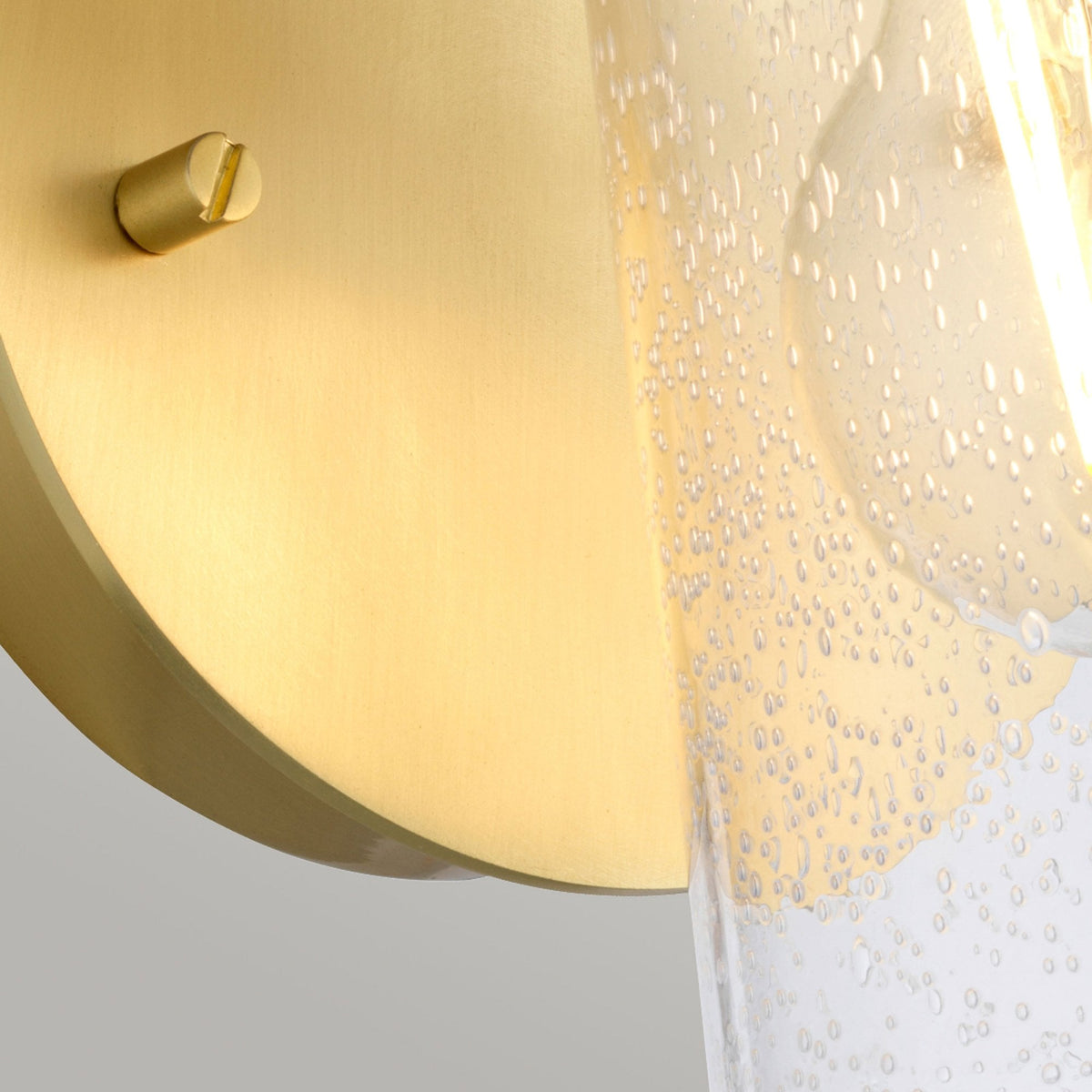 Braelyn Single Arm IP44 Wall Light in Brushed Brass & Seedy Glass