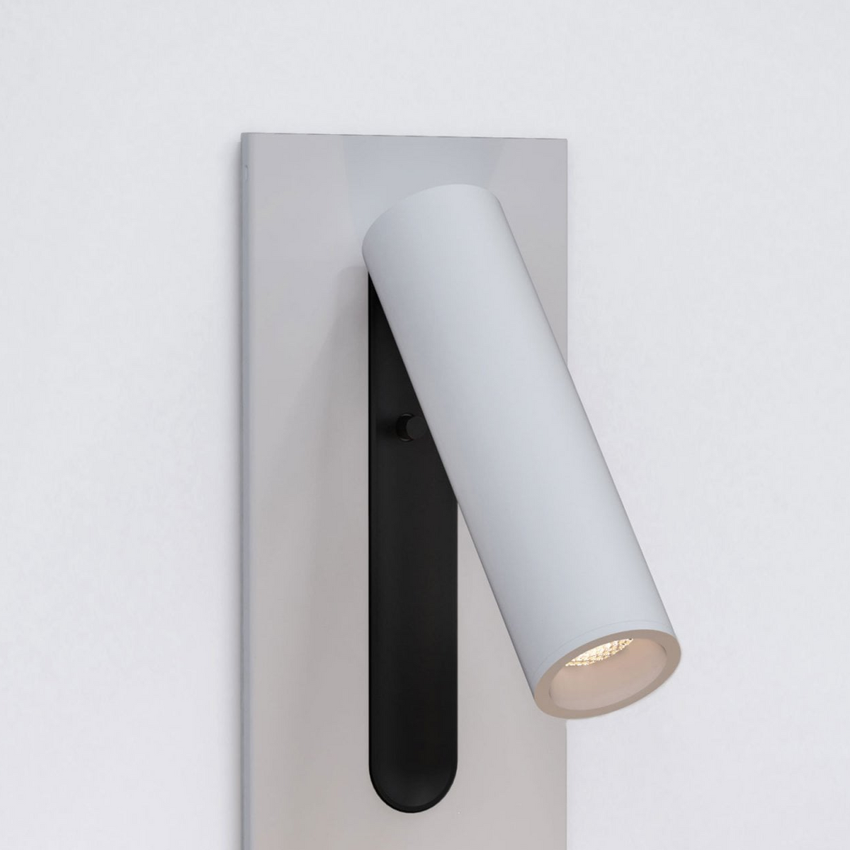 Fuse 3 Micro Switched LED Reading Light in Matt White