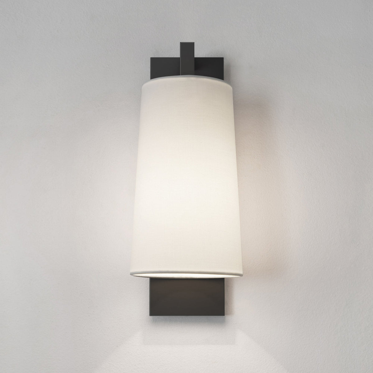 Lago 280 IP44 Wall Light in Matt Black