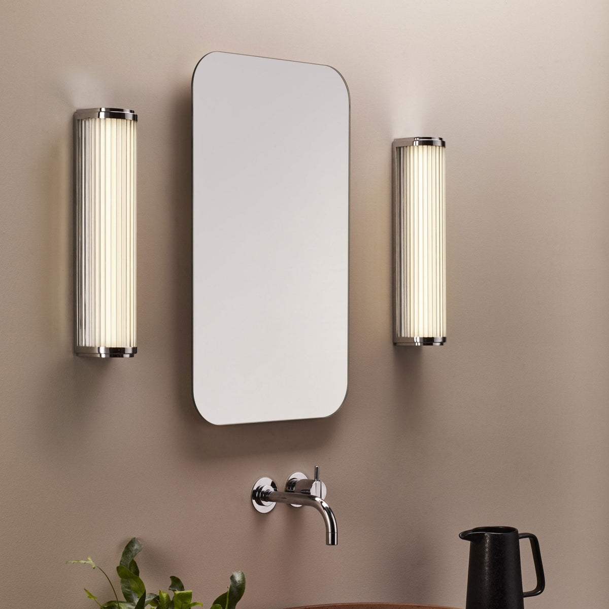 Versailles 370 LED IP44 Bathroom Wall Light in Bronze