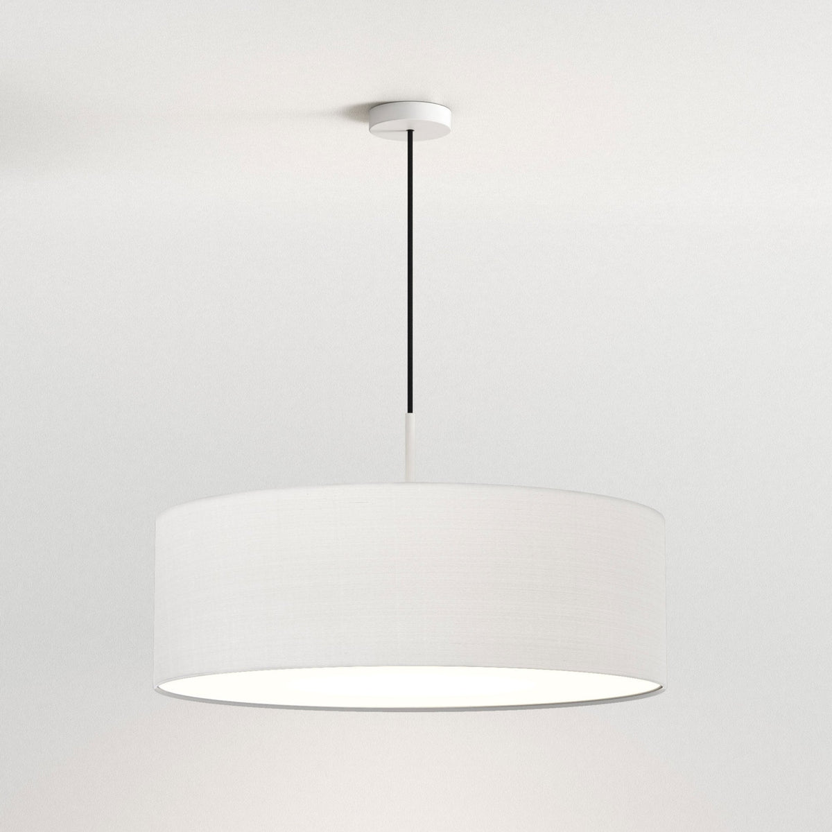 Cambria 600 Shade in White