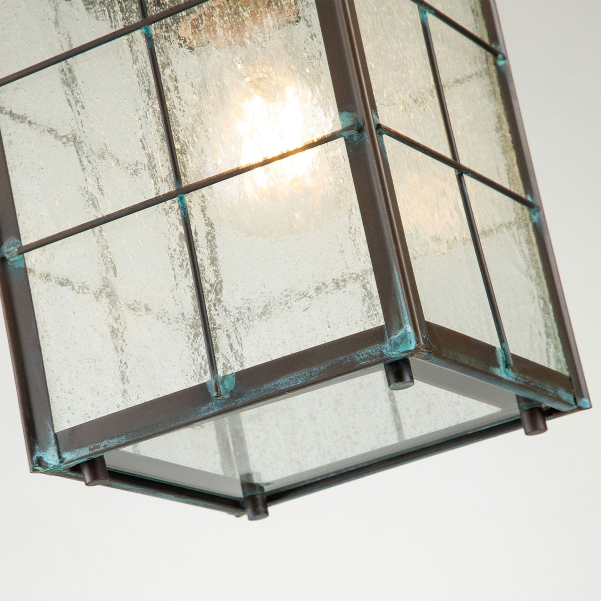 Nantucket Medium Exterior Chain Pendant Lantern in Aged Brass