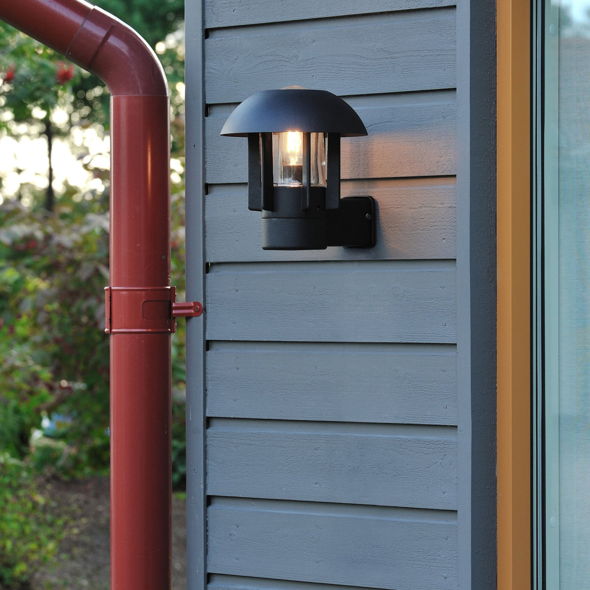 Heimdal IP44 Small Wall Light in Black with Clear Glass