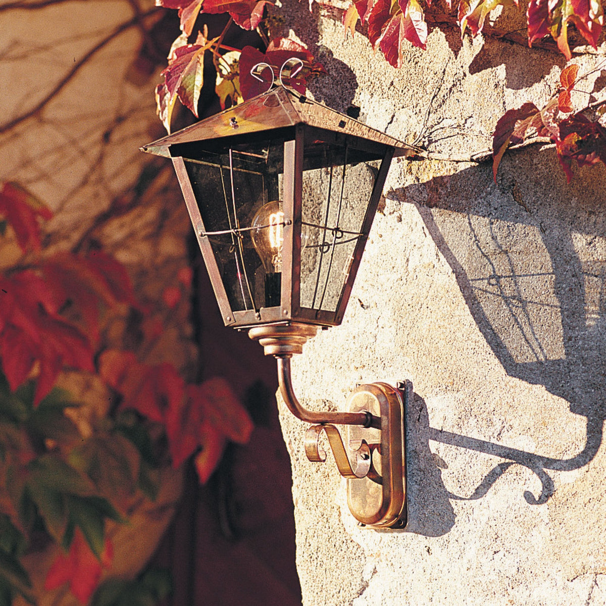 Fenix IP23 E27 Wall Light in Copper