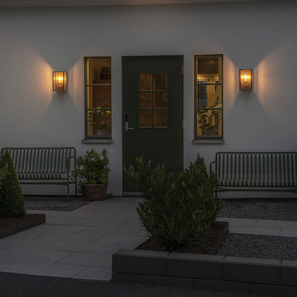 Carpi Medium IP44 Exterior Wall Light in Brass