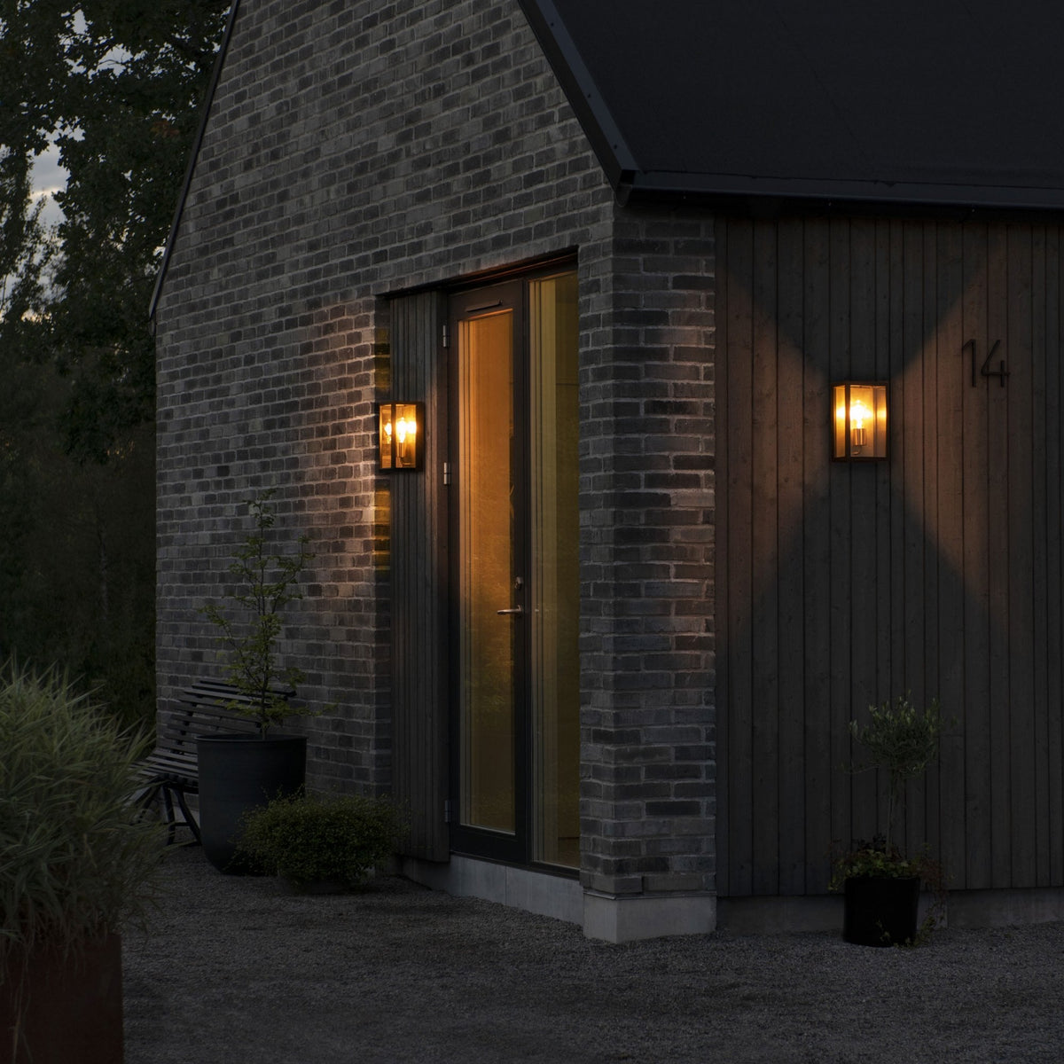 Carpi Medium IP44 Exterior Wall Light in Black & Brass