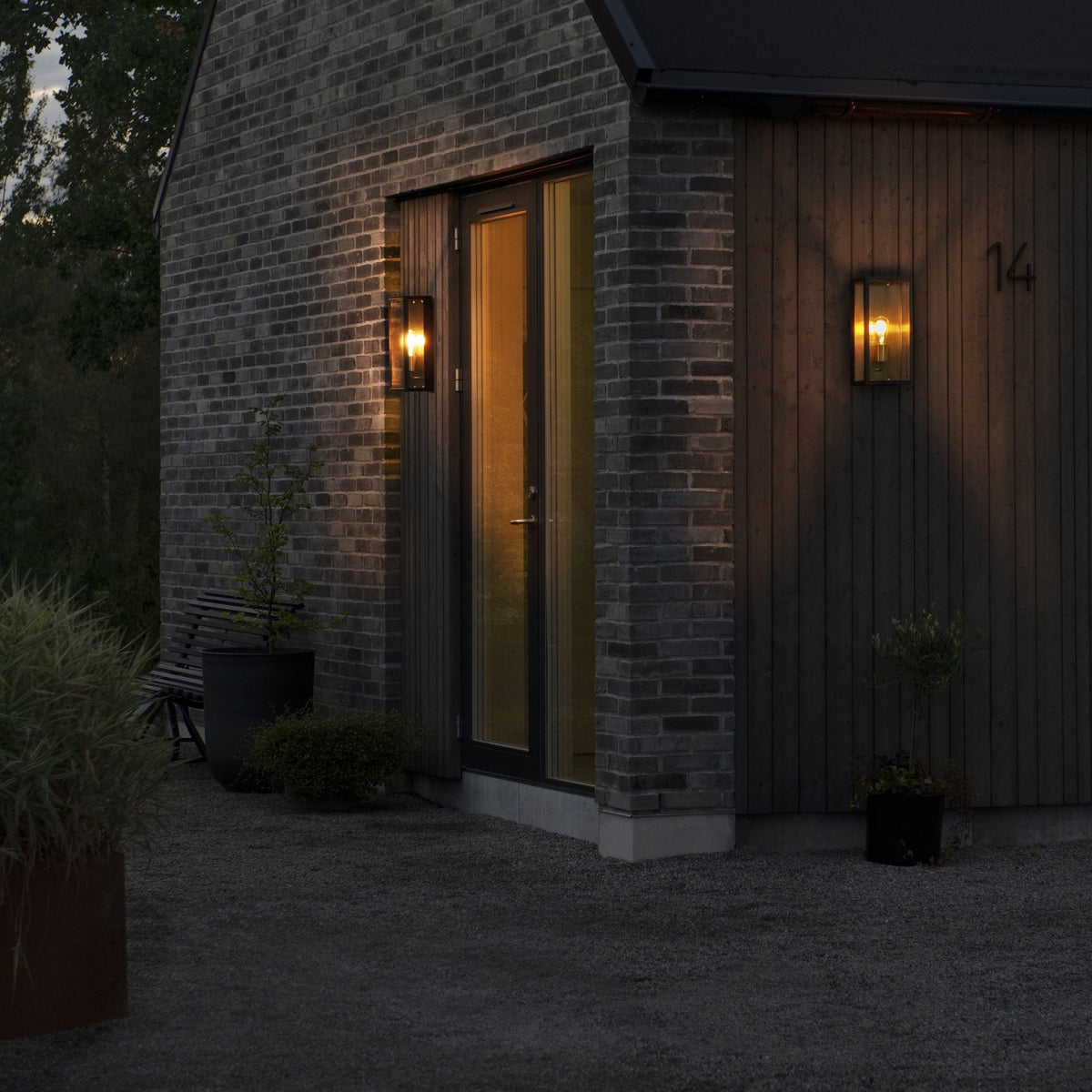 Carpi Large IP44 Exterior Wall Light in Black & Brass