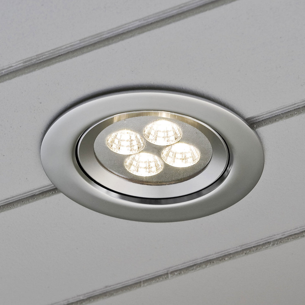 Downsland IP44 Exterior Recessed 4w LED Fixed Downlight in Silver