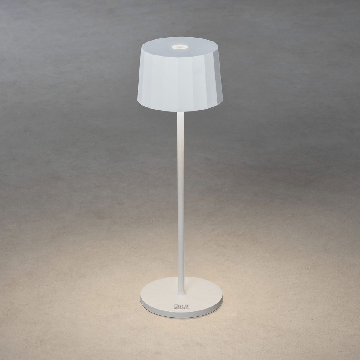 Positano IP54 USB Charged Round LED Table Light in White