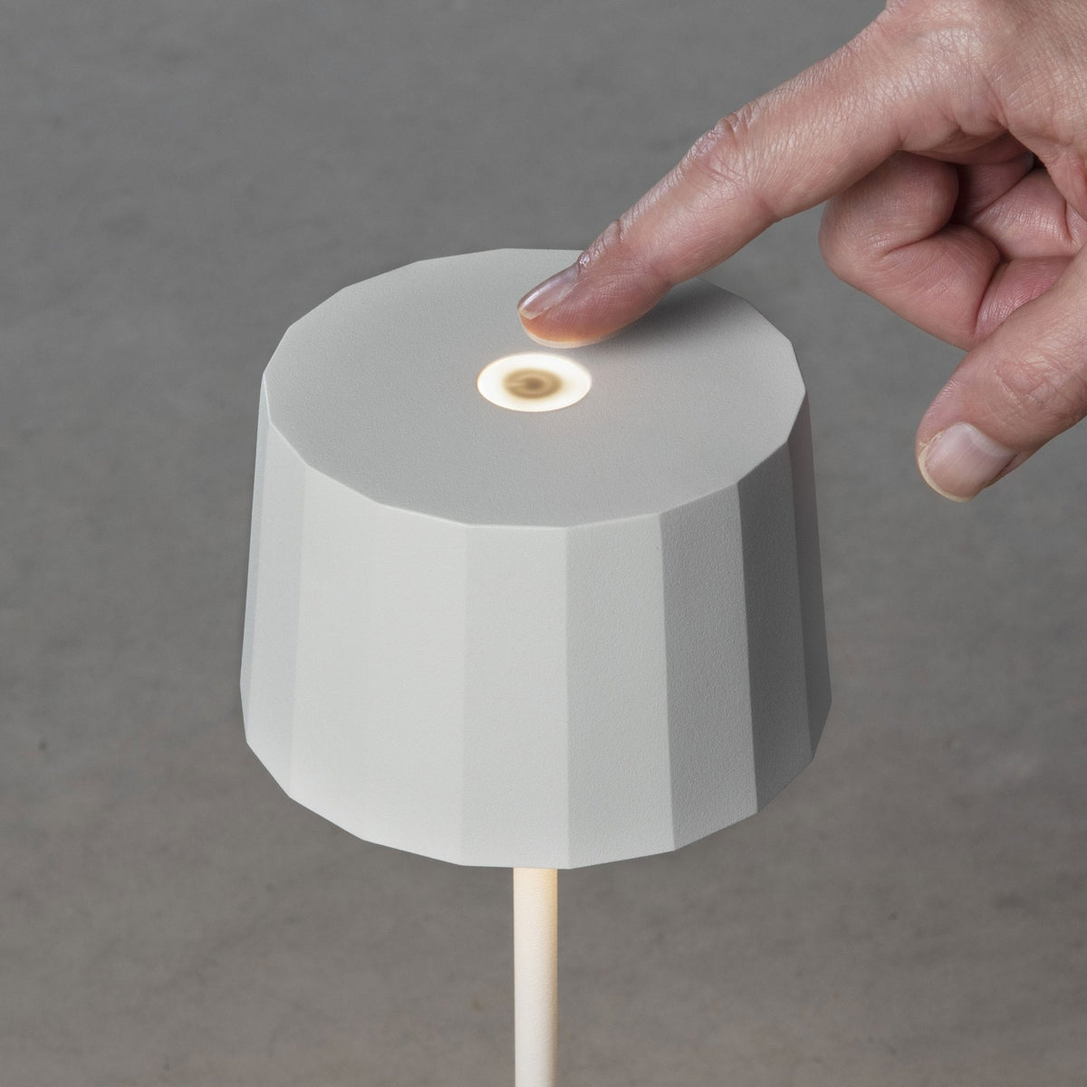 Positano IP54 USB Charged Round LED Table Light in White