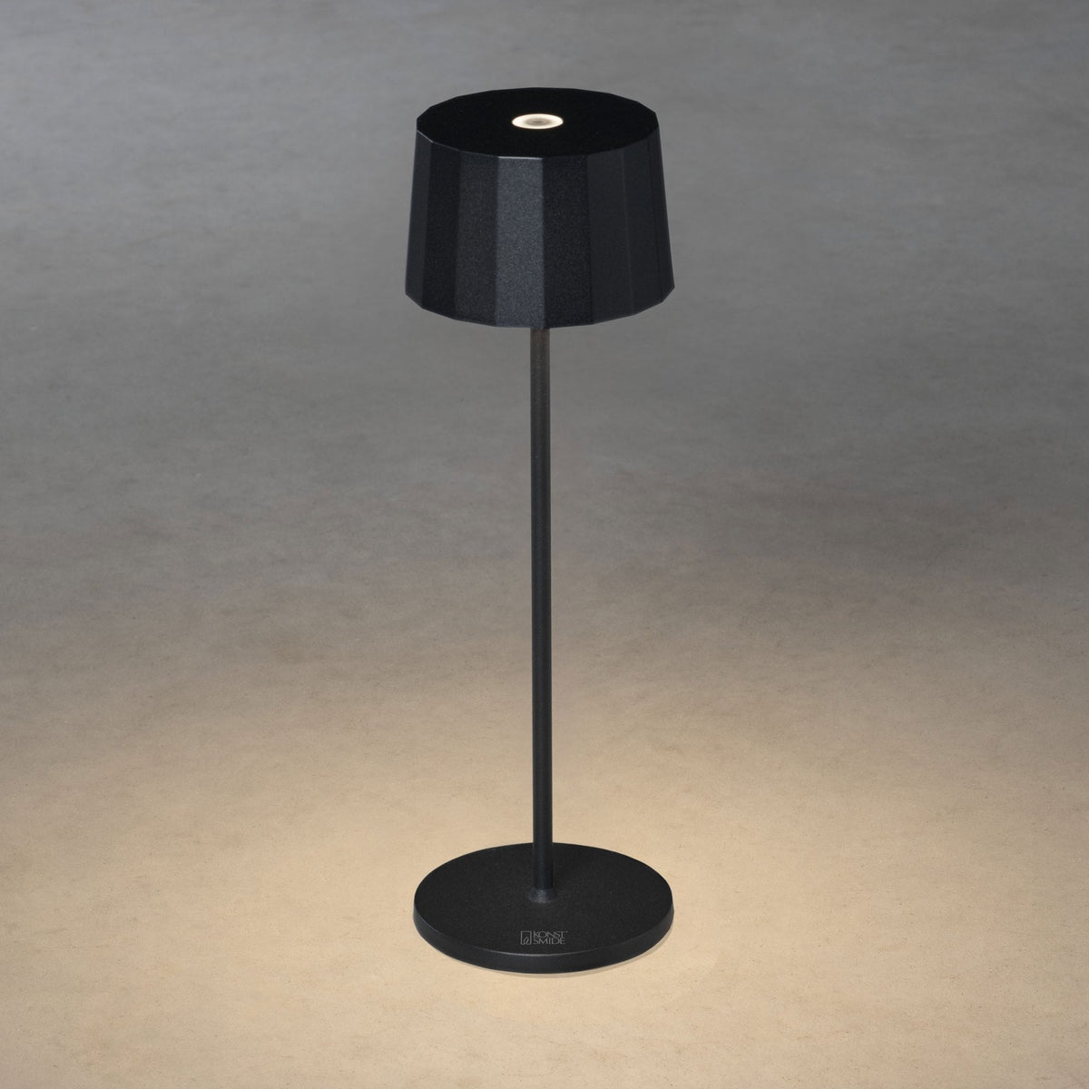 Positano IP54 USB Charged Round LED Table Light in Black