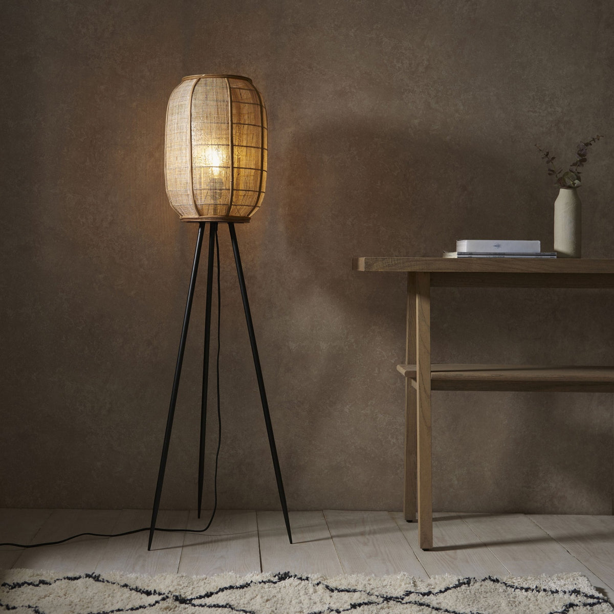 Zaire Handmade Floor Lamp in Wood and Natural Linen