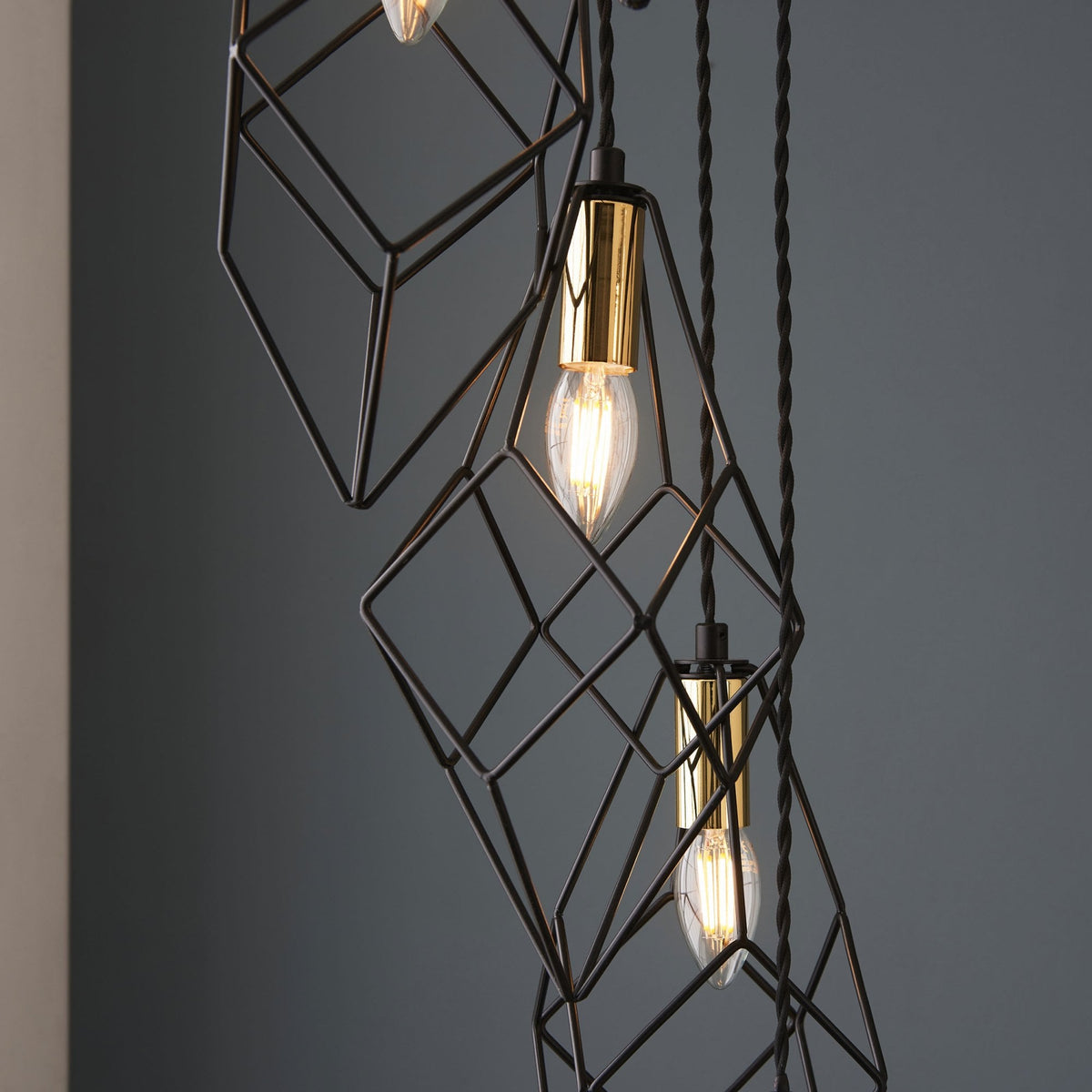 Jaxon 6lt Pendant in Matt Black with Gold Details