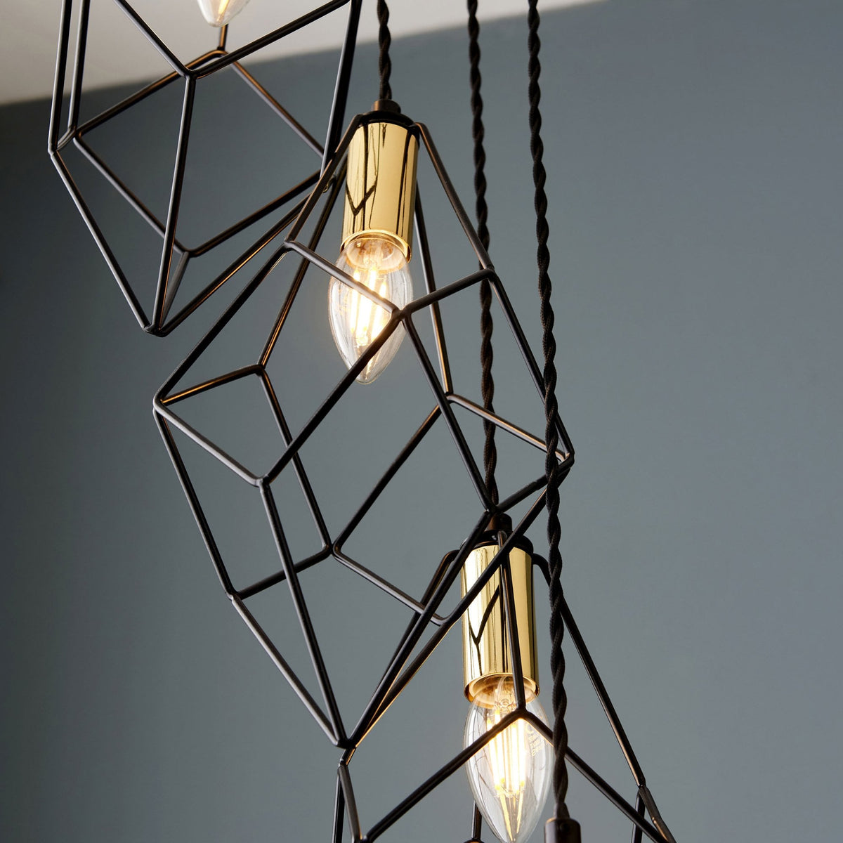 Jaxon 6lt Pendant in Matt Black with Gold Details
