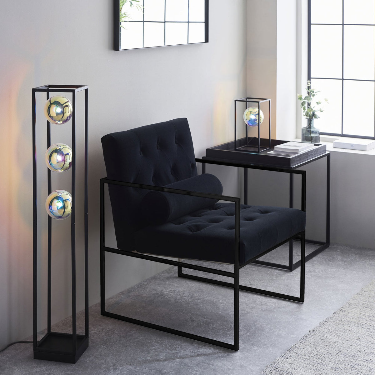 Kinjo Table Lamp in Matt Black with Iridescent Glass