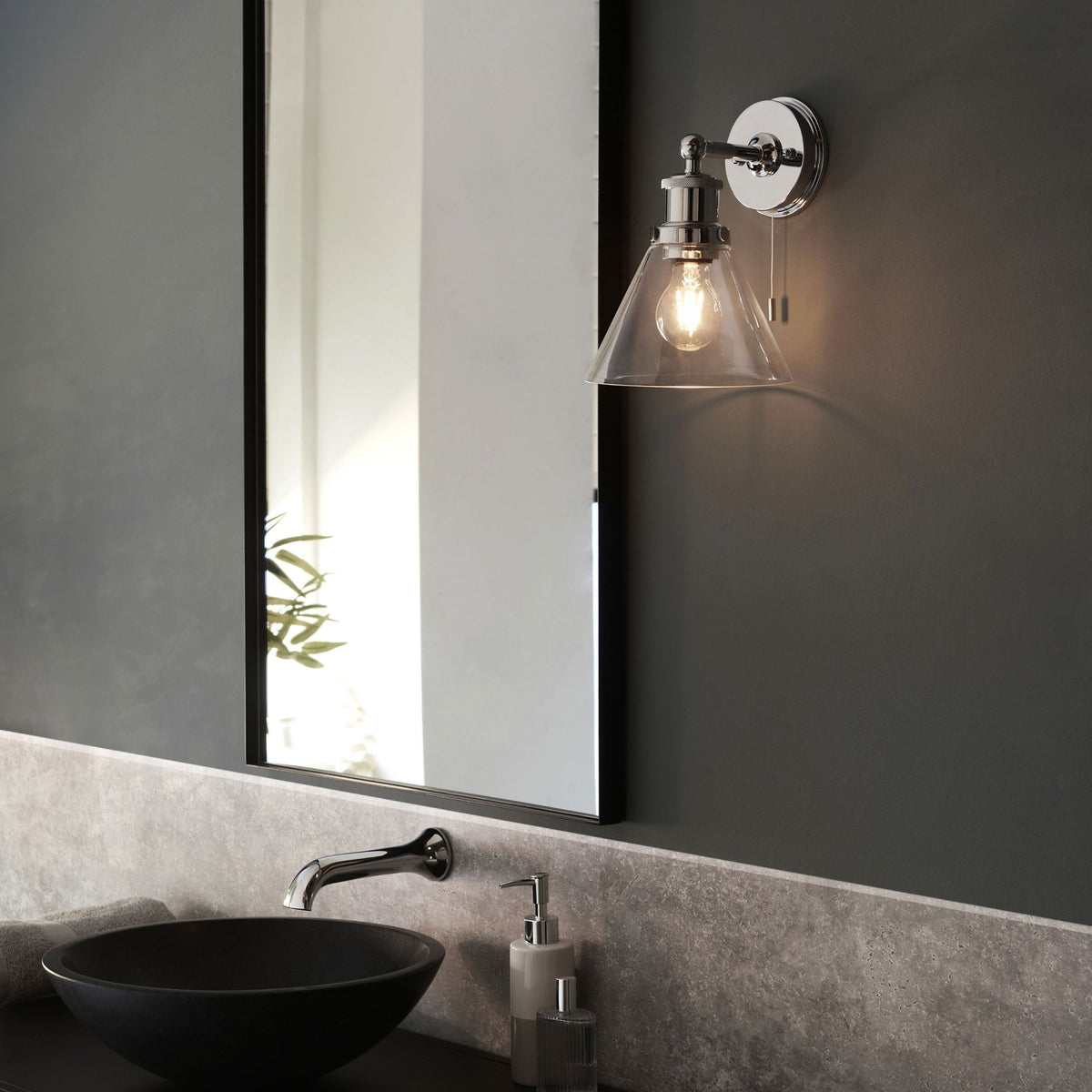 Toulon IP44 Switched Wall Light in Polished Chrome