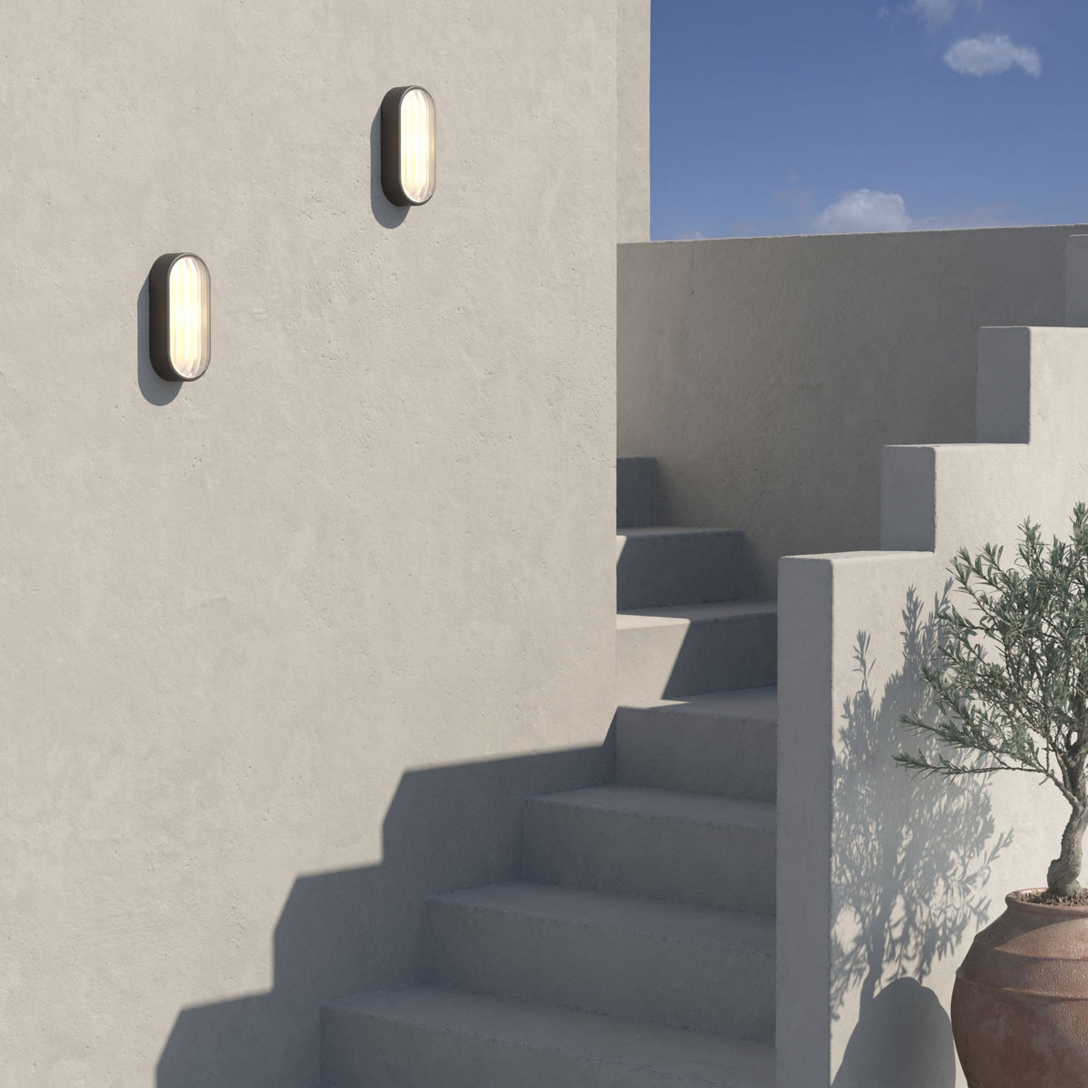 Montreal Oval IP44 Exterior Wall Light in Textured Black