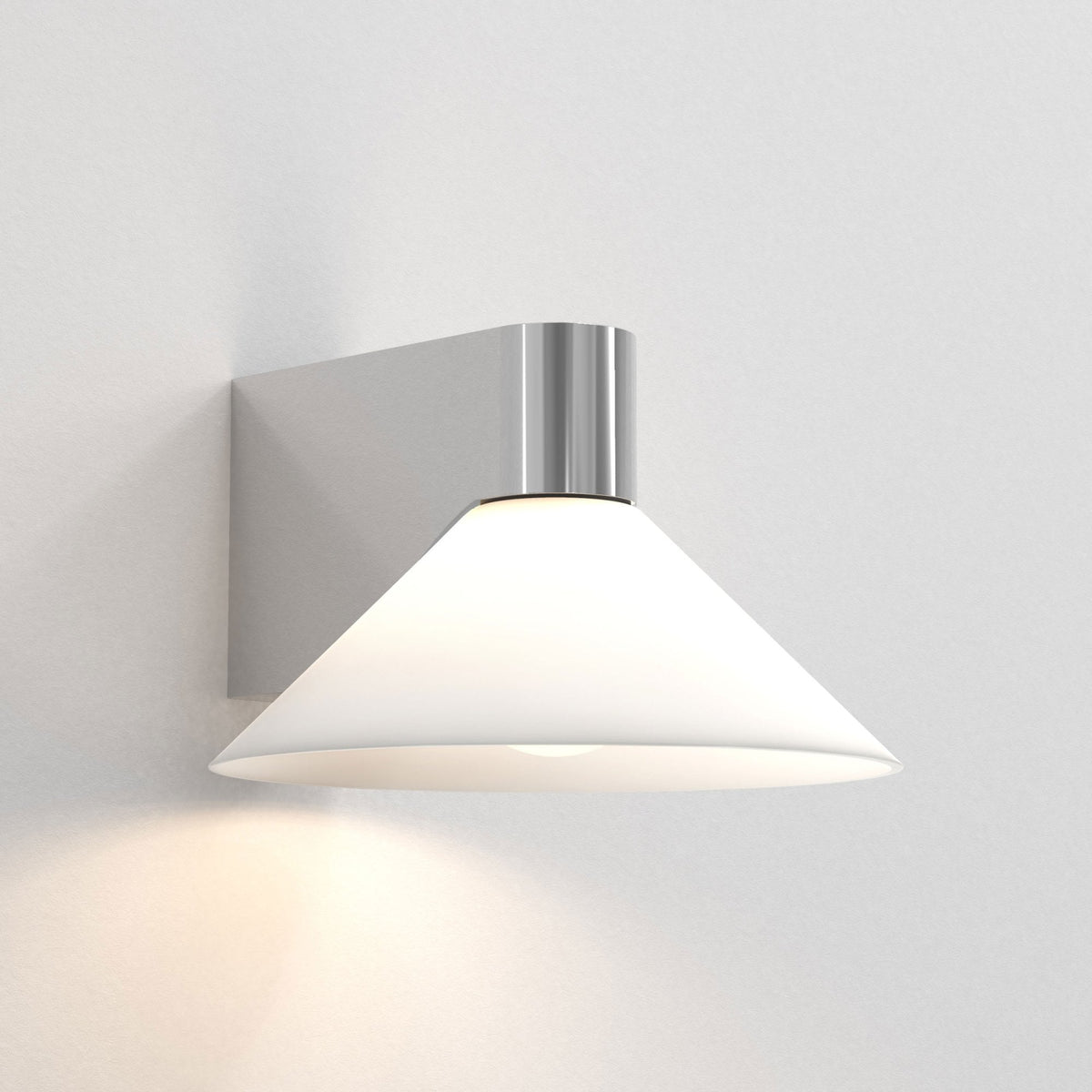 Conic IP44 Wall Light in Polished Chrome