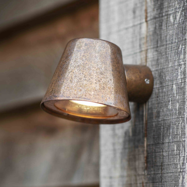 Regent Exterior Mast Light in Raw Copper