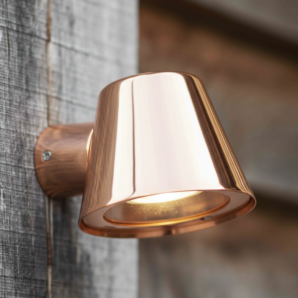 Regent Exterior Mast Light in Raw Copper