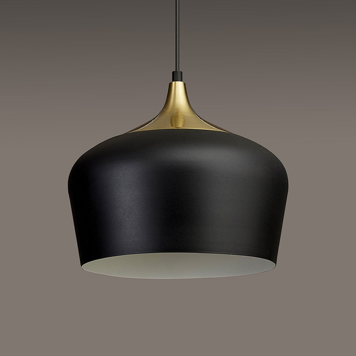 Dartington Pendant in Black with Gold Detail