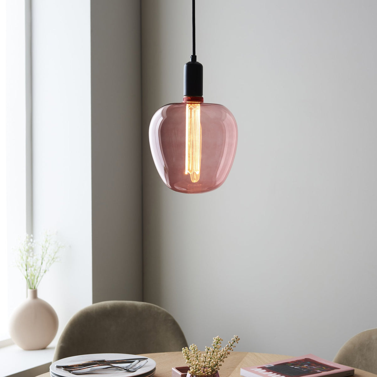 E27 Roves Pink Extra Warm White LED 2.8W 1800K 100lm