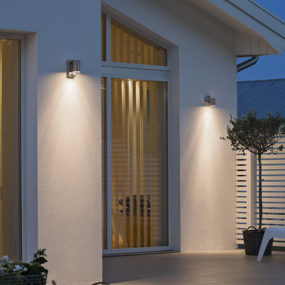 Modena PIR IP44 Outdoor Single GU10 Wall Light in Brushed Stainless Finish