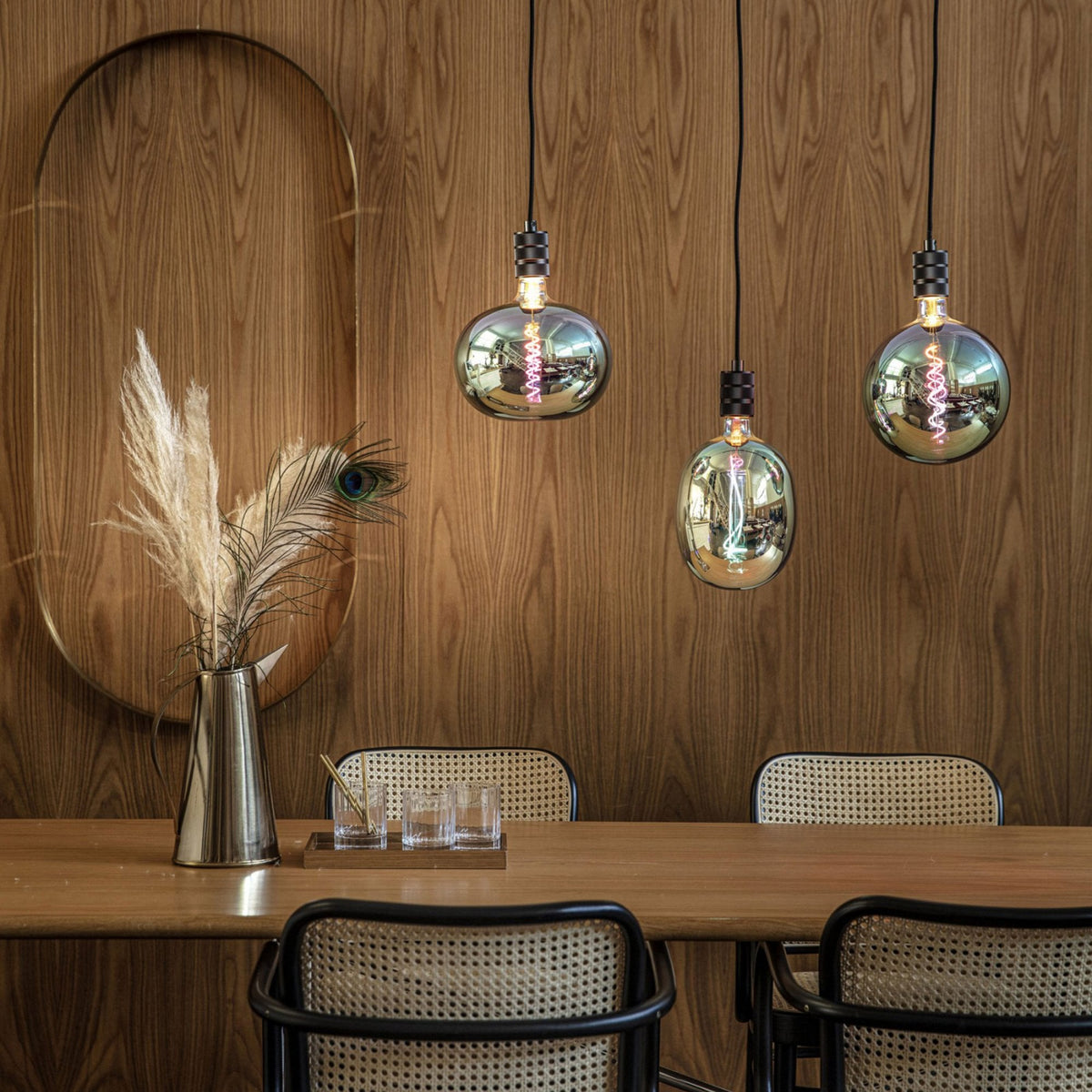 Boden Metallic Opal E27 Dimmable Extra Warm White LED 4W 2000K 40lm