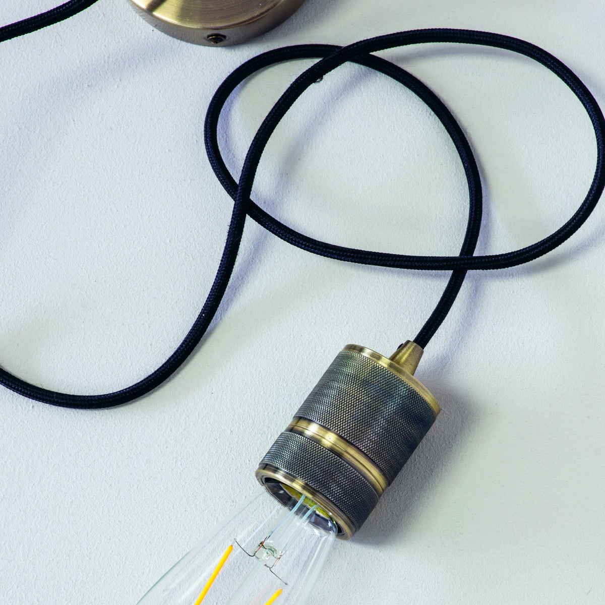 Urban E27 Antique Brass Pendant Set