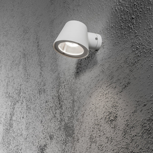Trieste Outdoor IP44 Mast GU10 Wall Light in White